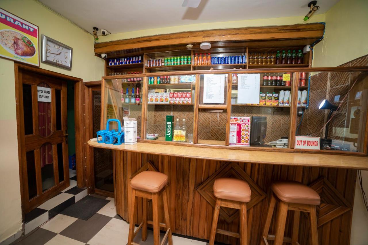 Bombay Hotel Accra Extérieur photo