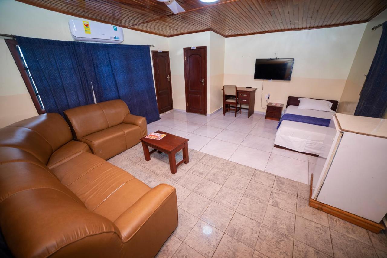 Bombay Hotel Accra Extérieur photo